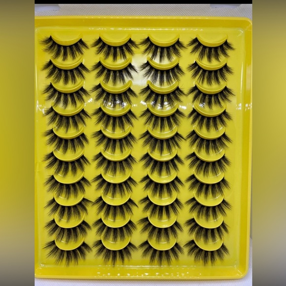 Eyelashes - Picture 1 of 1